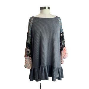 Umgee Mixed Media Floral Bell Sleeve Waffle Knit Blouse Siz 2XL